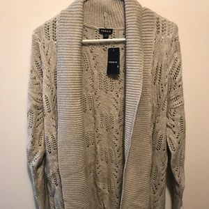 Loose knit tan cardigan, with tag
